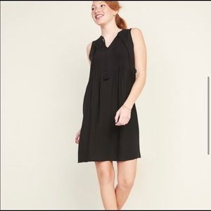 OLD NAVY black V-Neck dress sleeveless tassel